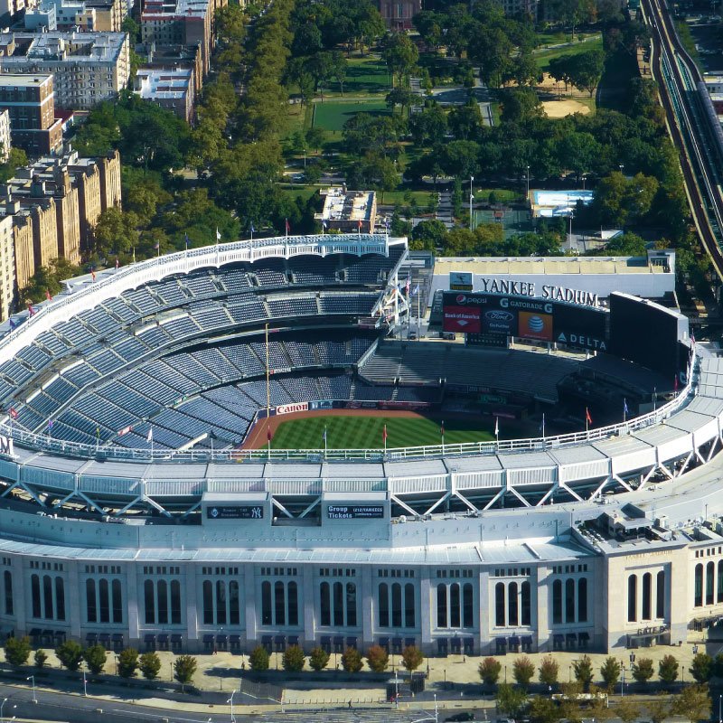 Explorando la Autenticidad Neoyorquina: Barrio Bronx 1 Barrio Bronx - Yankee Stadium
